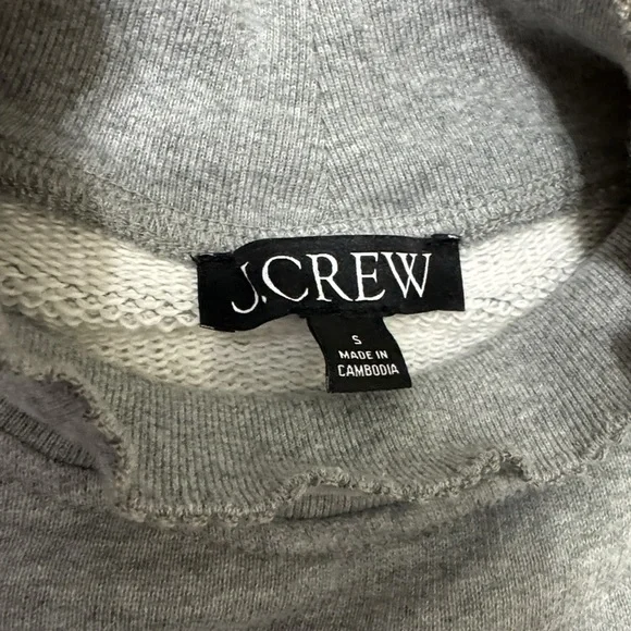 J. Crew Gray Cropped Turtleneck Sweater - Picture 2 of 9